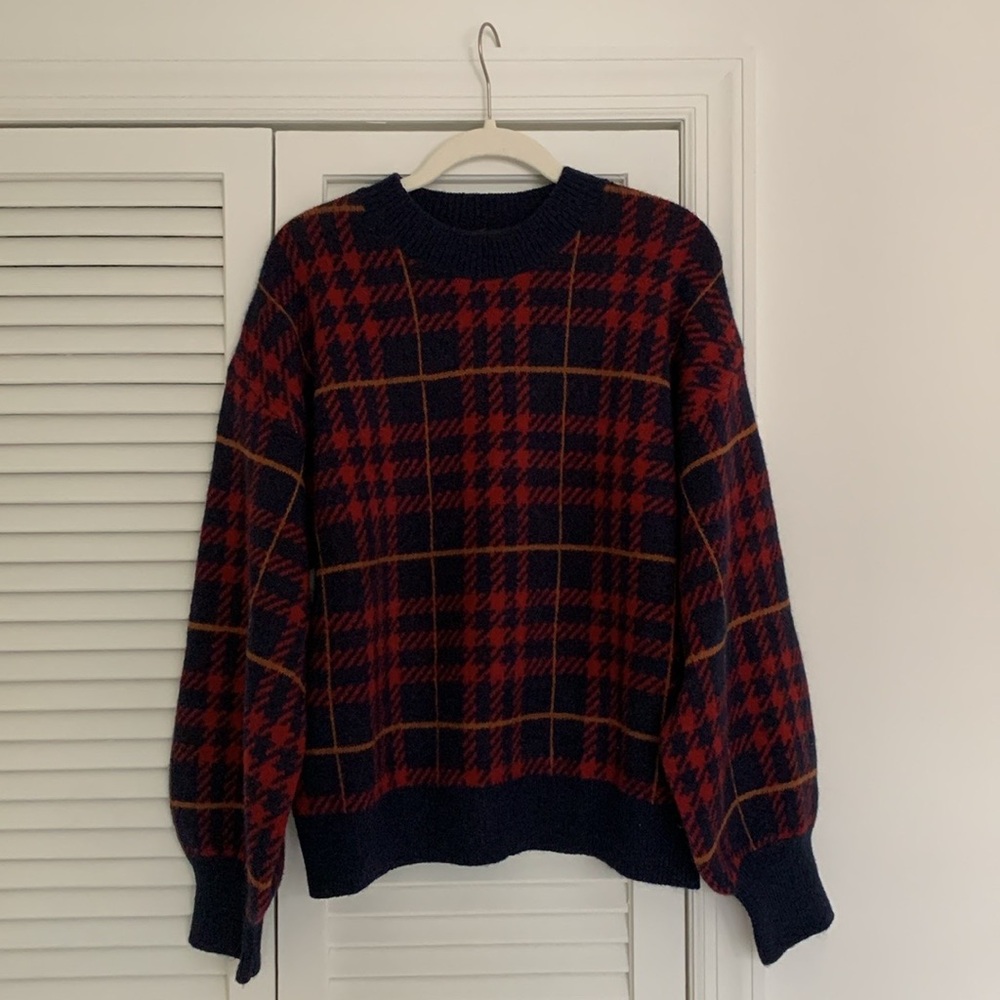 En Saison navy and burgundy sweater